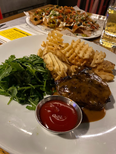 8 Lonsdale Ave, North Vancouver, BC V7L 0B2