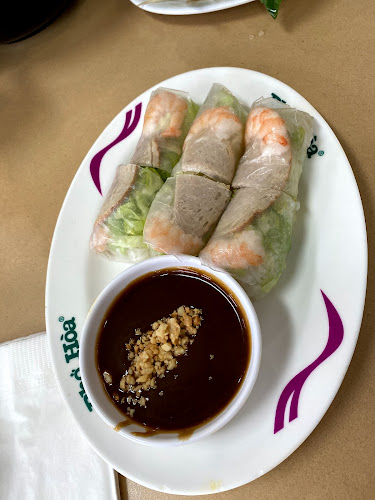 Delicious Pho Restaurant 10725 98 St NW (China Town) - Hospitality and gastronomy