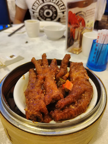 Sun Sui Wah Seafood Restaurant - Hospitality and gastronomy