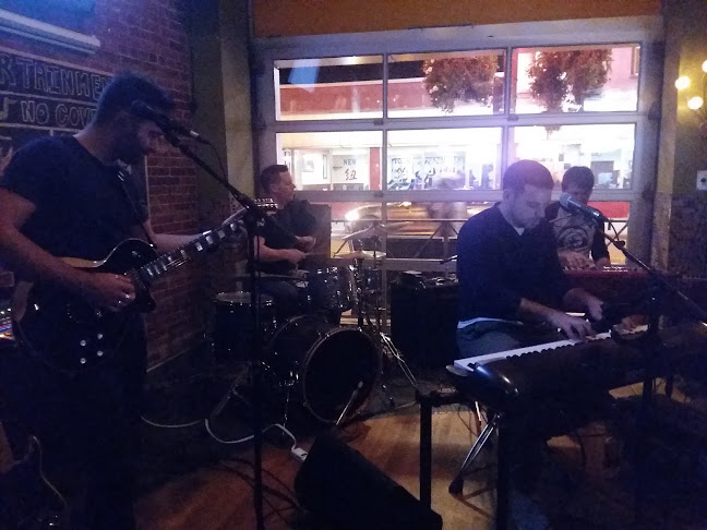 Comentarii opinii despre Spicy Olive Bar and Grille