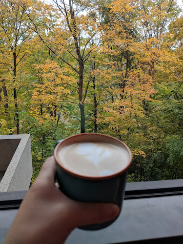 Comentarii opinii despre The Maker Bean Cafe