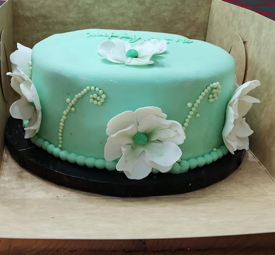 AWW Crumbs Custom Cakes - Hospitality and gastronomy