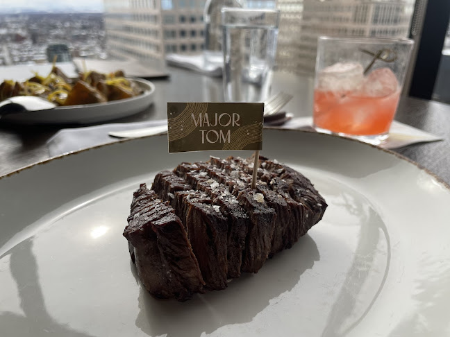 700 2 St SW #4000, Calgary, AB T2P 2W2