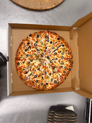 Halfmoon pizzeria - Kelowna