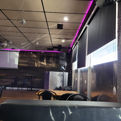 Comentarii opinii despre Chimmy's Neighbourhood Pub & Grill