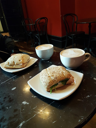 Coffee Cravings - Hospitality and gastronomy