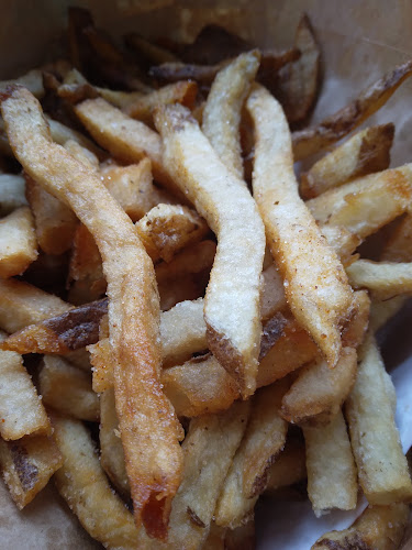 71 Spring St, Sault Ste. Marie, ON P6A 2Z9