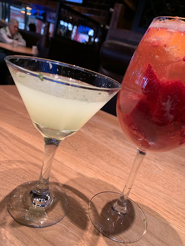 Opinii despre Browns Socialhouse Lethbridge West în Lethbridge - Hospitality and gastronomy