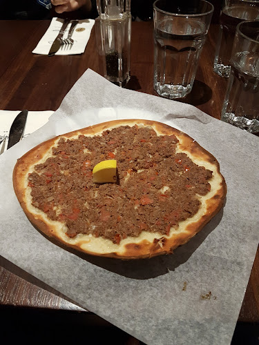 Comentarii opinii despre Paramount Fine Foods