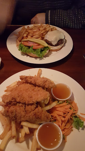 Archibald's Neighbourhood Pub - Hospitality and gastronomy