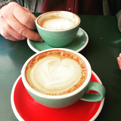 Opinii despre City Perks Coffeehouse în Saskatoon - Hospitality and gastronomy