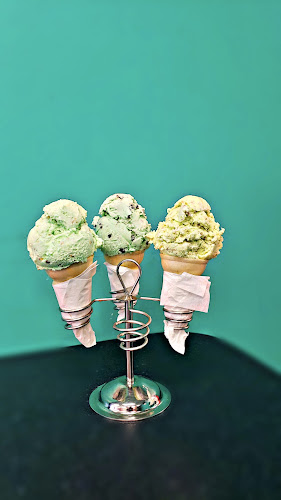 Comentarii opinii despre Tasty scoop ancaster