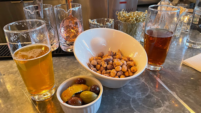 Comentarii opinii despre Black Dog Tavern