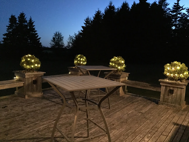 Emerald Community Centre - Boxcar Pub & Grill