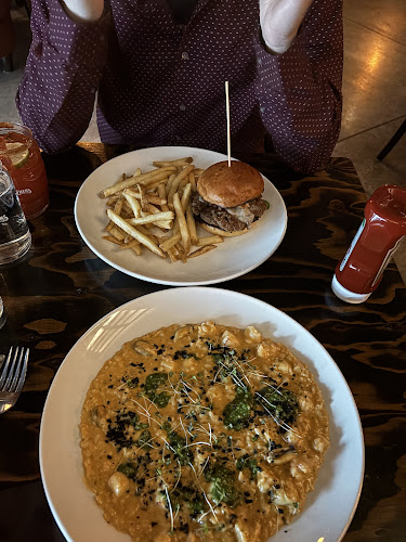 Opinii despre Moonshin'hers Café Bistro Inc. în Edmundston - Hospitality and gastronomy