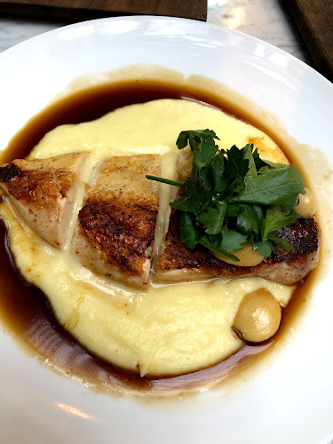 RH Courtyard Restaurant at RH Toronto - Toronto