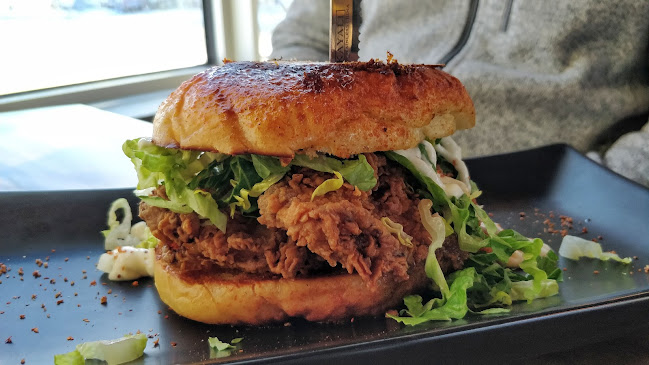 Mesa Fresca Kingston - Kingston