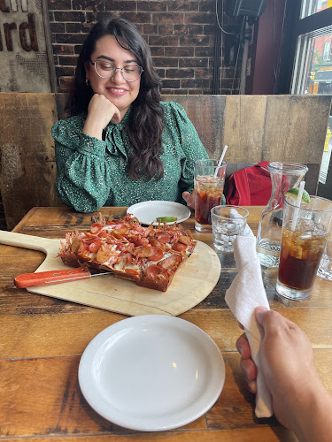 Comentarii opinii despre Stay Gold Detroit-Style Pizza