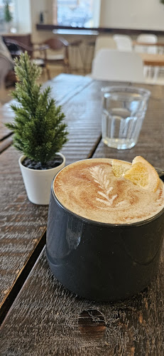 Poolhouse Cafe & Roastery- Formerly Madhatter Coffee Roastery - Medicine Hat