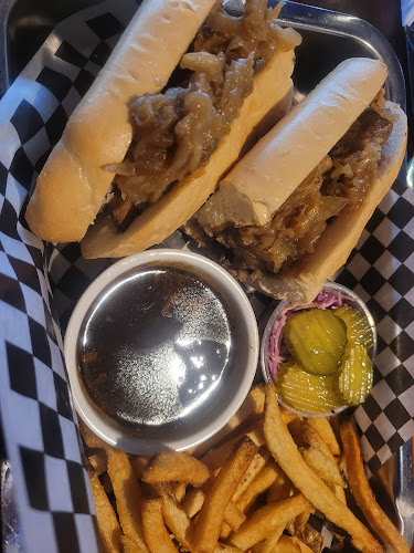 Opinii despre Drums N Flats în Toronto - Hospitality and gastronomy