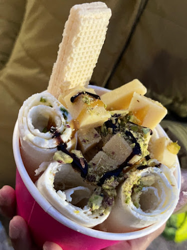 Opinii despre Sweet Tooth Rolls în Brampton - Hospitality and gastronomy