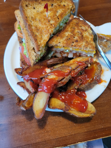 Opinii despre Burger Heaven Restaurant în New Westminster - Hospitality and gastronomy