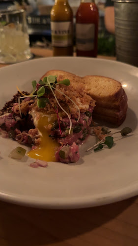 Tide and Vine Oyster House - Niagara Falls