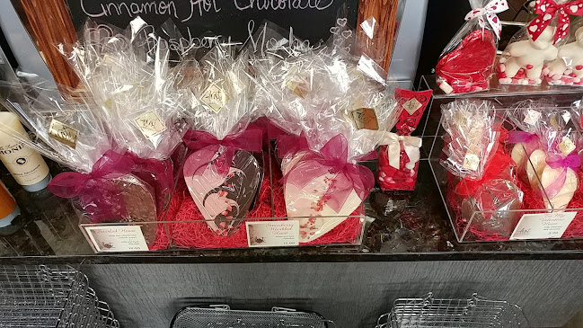 368 5th St, Courtenay, BC V9N 1K1