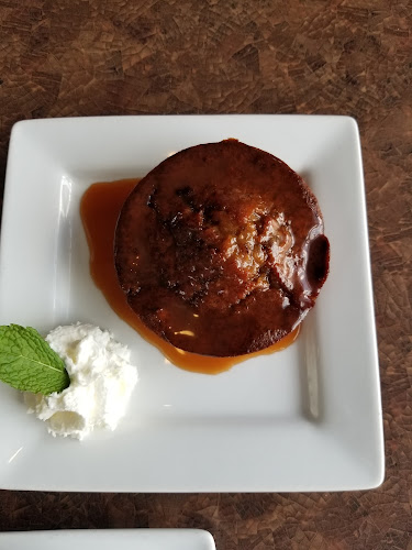 Shady Rest | Restaurant & Pub - Qualicum Beach