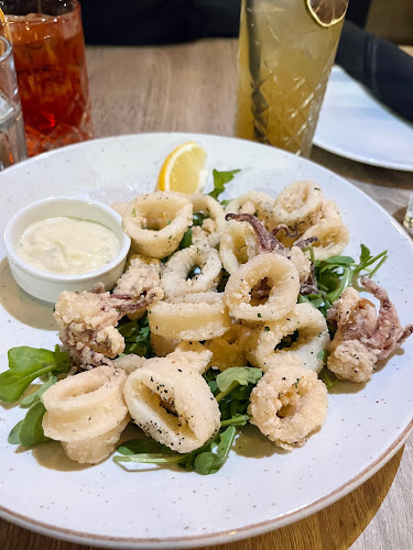 4923 Dundas St W, Etobicoke, ON M9A 1B6