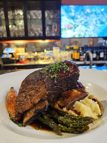 Comentarii opinii despre The Easy Pour Wine Bar