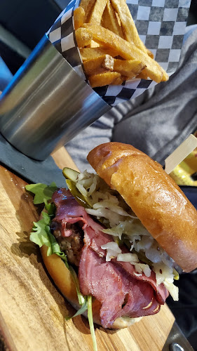 2535 Appleby Line, Burlington, ON L7L 0B6