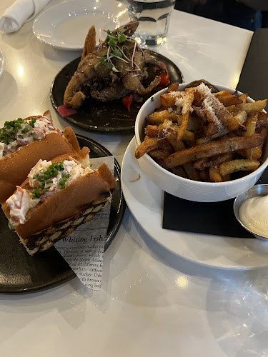 Comentarii opinii despre Fanny Bay Oyster Bar & Shellfish Market