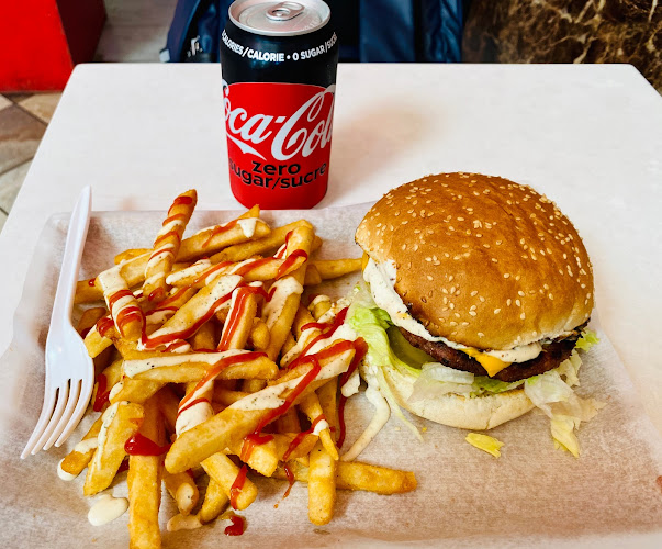 Opinii despre MitBit Burger Restaurant în Vancouver - Hospitality and gastronomy