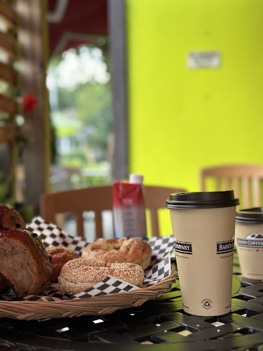 Comentarii opinii despre City Cafe Bakery - West Ave.