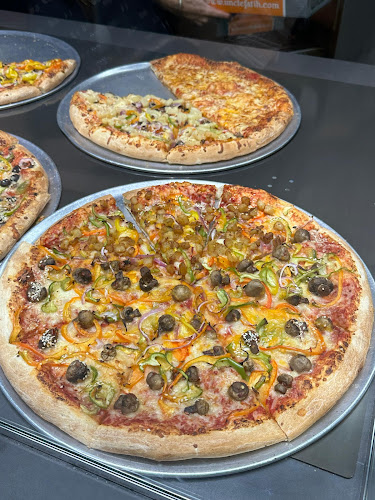 Comentarii opinii despre Uncle Fatih's Pizza - SURREY