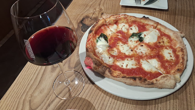 La Cucina Pizzeria Kitchener - Hospitality and gastronomy