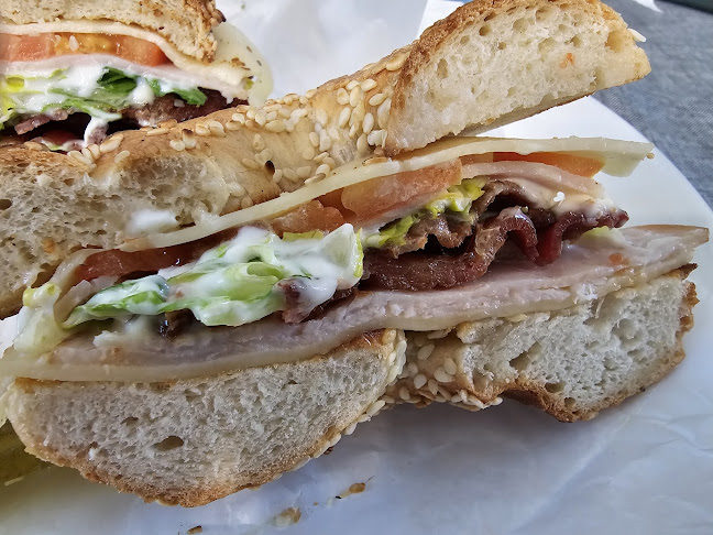 Comentarii opinii despre Cadmans Montreal Bagels