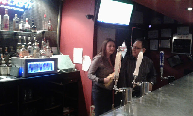 Wing's Sports Bar & Grill - Hospitality and gastronomy