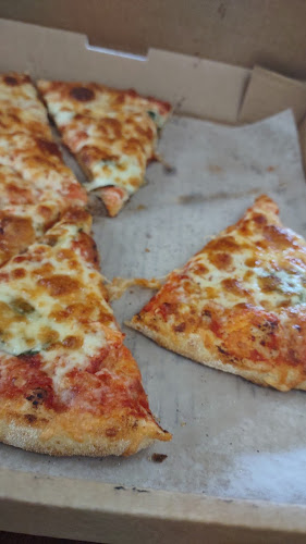 Opinii despre Mondo Pizza în Edmonton - Hospitality and gastronomy