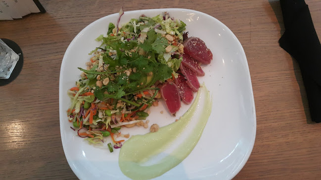 Moxies Toronto Downtown Restaurant - Hospitality and gastronomy