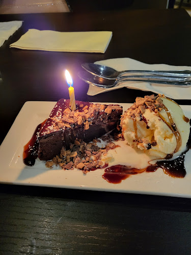 Turtle Jack's Upper James - Hospitality and gastronomy