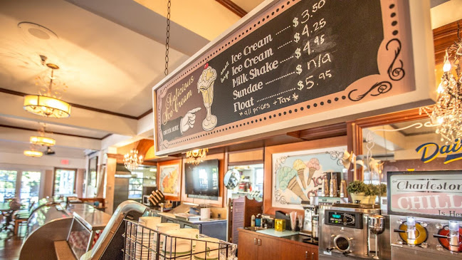 Mai’s Café - Hospitality and gastronomy