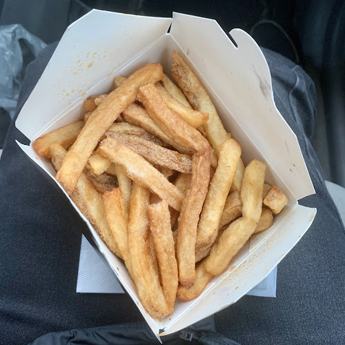 Lil' Louie's Eats & Sweets