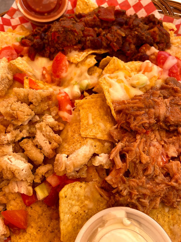 Comentarii opinii despre Checkered Flag Bar & Grill