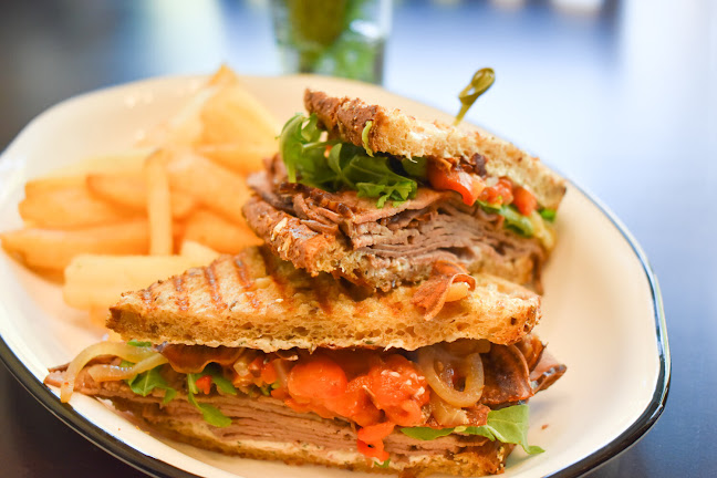 Opinii despre Uptown Eatery în Saint John - Hospitality and gastronomy