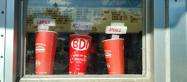 766 Jubilee Ave, Winnipeg, MB R3L 1P7