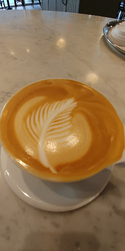 789 Yonge St, Toronto, ON M4W 2G8