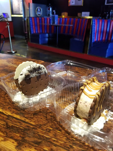 Cones And Characters Oshawa - Hospitality and gastronomy