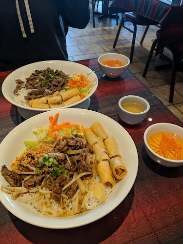 20 Douglas Woods Dr SE Unit 16, Calgary, AB T2Z 1K4